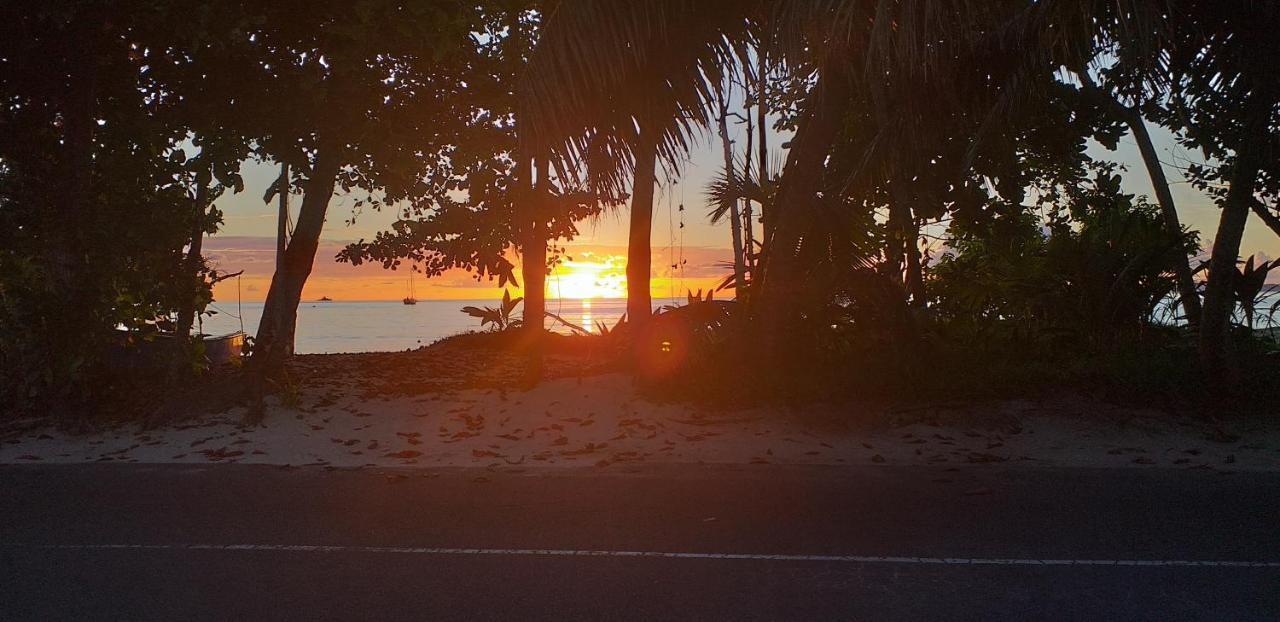 Orchid Sunset Guest House Baie Lazare  Exterior foto