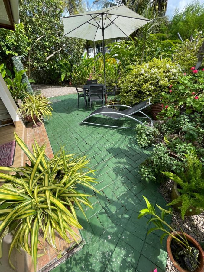 Orchid Sunset Guest House Baie Lazare  Exterior foto