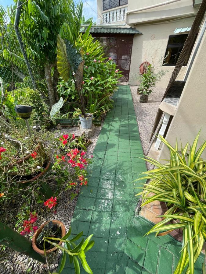 Orchid Sunset Guest House Baie Lazare  Exterior foto